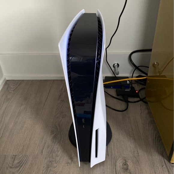 PS5 disk Version Bundle 825GB - Picture 5 of 9